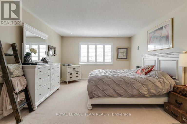 29094729/404-heathrow-private/stittsville-south/ottawa/ontario/K2S0M9_21