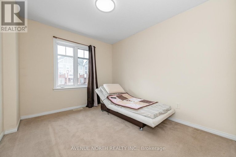 29105316/361-royal-fern-way/riverside-southgloucester-glen/ottawa/ontario/K1V2K6_34