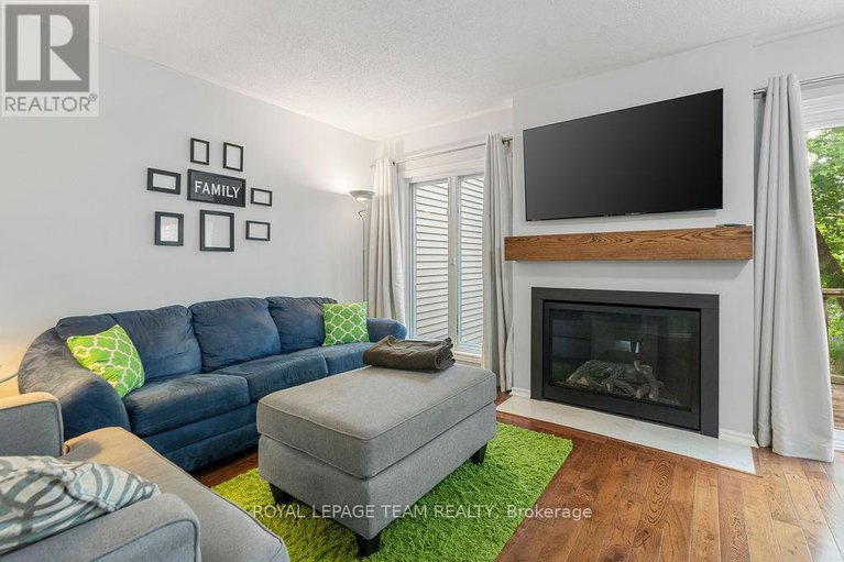 28447984/80-pickwick-drive/cedargrovefraserdale/ottawa/ontario/K2J3E2_7