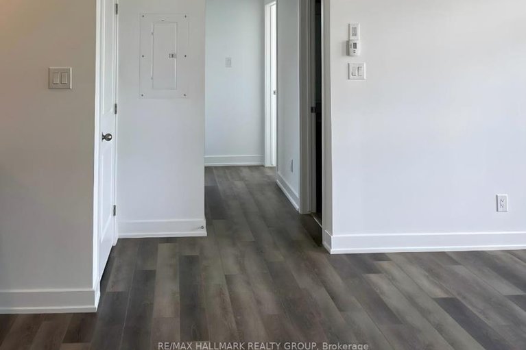 29632112/i-300-tulum-crescent/emerald-meadowstrailwest/ottawa/ontario/K2S2Y4_13