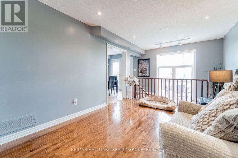 29641406/228-eye-bright-crescent/riverside-southgloucester-glen/ottawa/ontario/K1V2K6_10