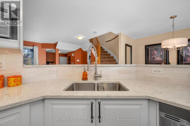 29366736/2083-breezewood-street/springridgeeast-village/ottawa/ontario/K4A4R7_16