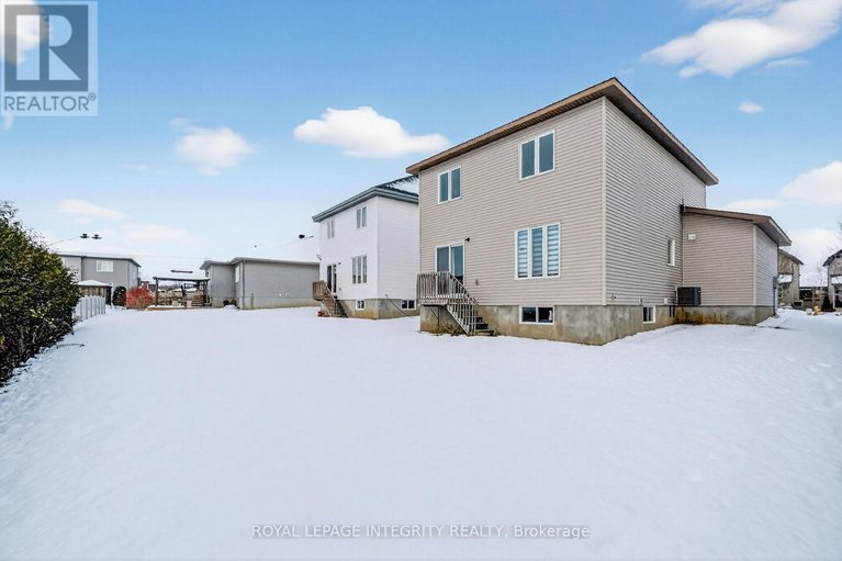 29156491/281-sterling-avenue/clarencerockland-twp/clarence-rockland/ontario/K4K0H9_44