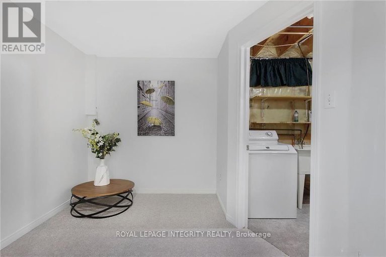 29104814/77-daventry-crescent/longfields/ottawa/ontario/K2J4M8_24