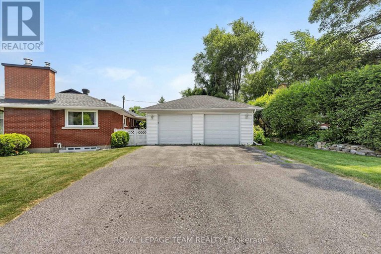 28624238/1830-kerr-avenue/mckellar-heights/ottawa/ontario/K2A1J3_32