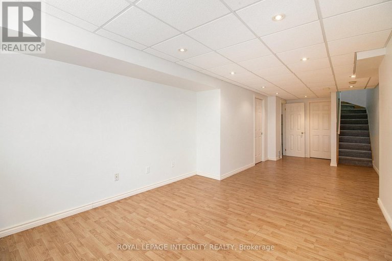 29036509/2080-melette-crescent/avalon-east/ottawa/ontario/K4A4X2_26