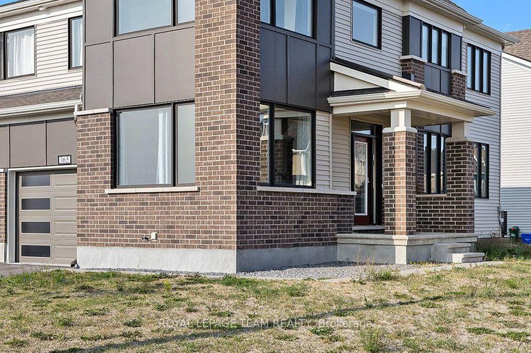 28879241/165-yearling-circle/richmond/ottawa/ontario/K0A2Z0_2