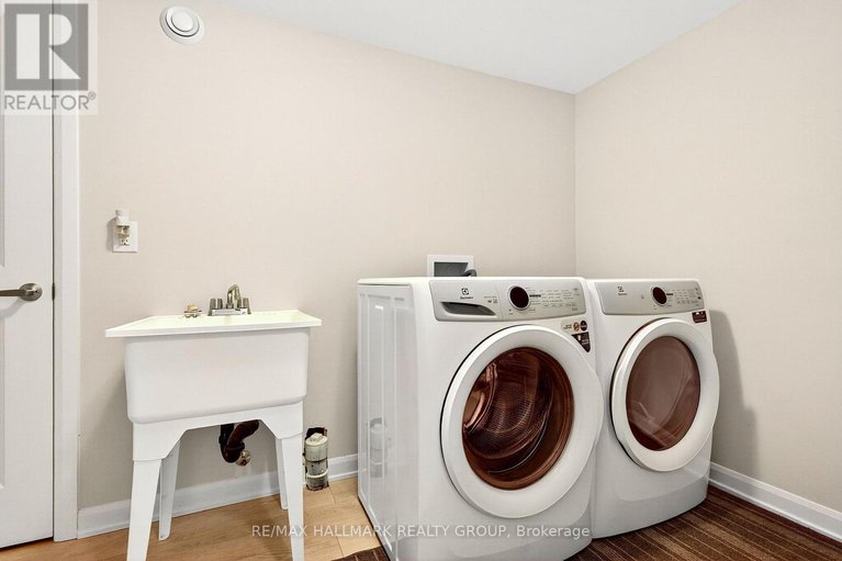 29099860/348-raheen-court-ottawa-circuit/half-moon-bay/ottawa/ontario/K2J7C2_42