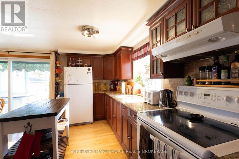 29412302/40-st-laurent-avenue/long-sault/south-stormont/ontario/K0C1P0_11