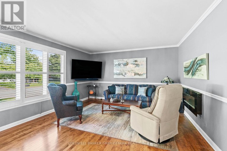 28466131/2024-corry-street/elmvale-acres/ottawa/ontario/K1G2M5_6