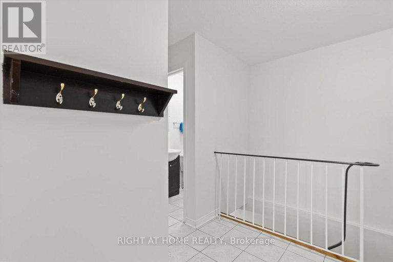 29218867/3-520-fenerty-court/katimavik/ottawa/ontario/K2L3B1_2