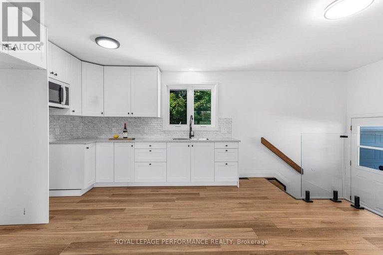 28986126/2140-valley-street/moose-creek/north-stormont/ontario/K0C1W0_2