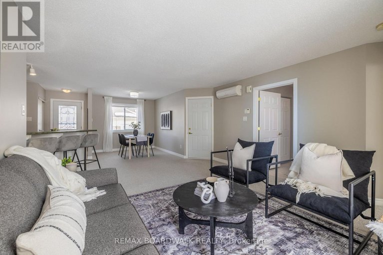 29301147/206-oak-leaf-private/richmond/ottawa/ontario/K0A2Z0_9