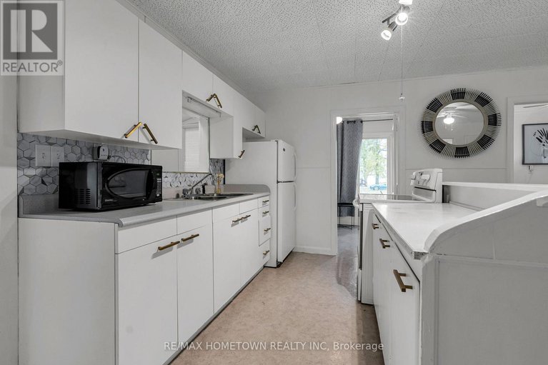 28813170/6235-sara-drive/south-glengarry-lancaster-twp/south-glengarry/ontario/K0C1N0_9