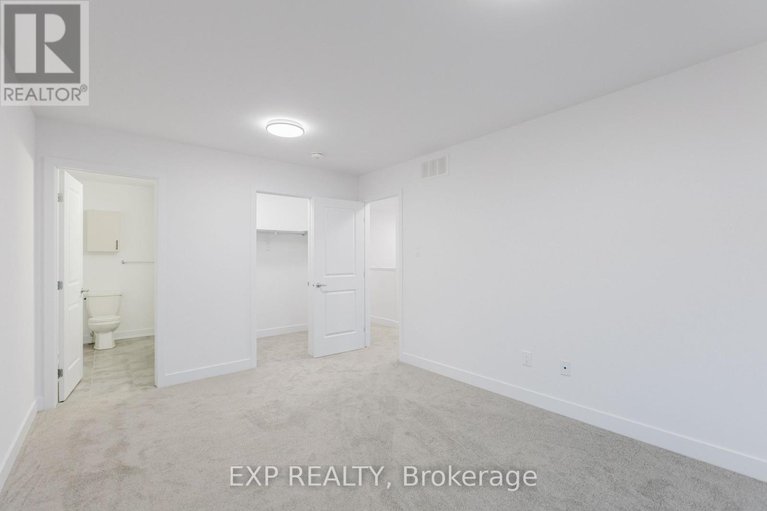 28765726/827-silhouette-private/cedargrovefraserdale/ottawa/ontario/K2J4S3_20