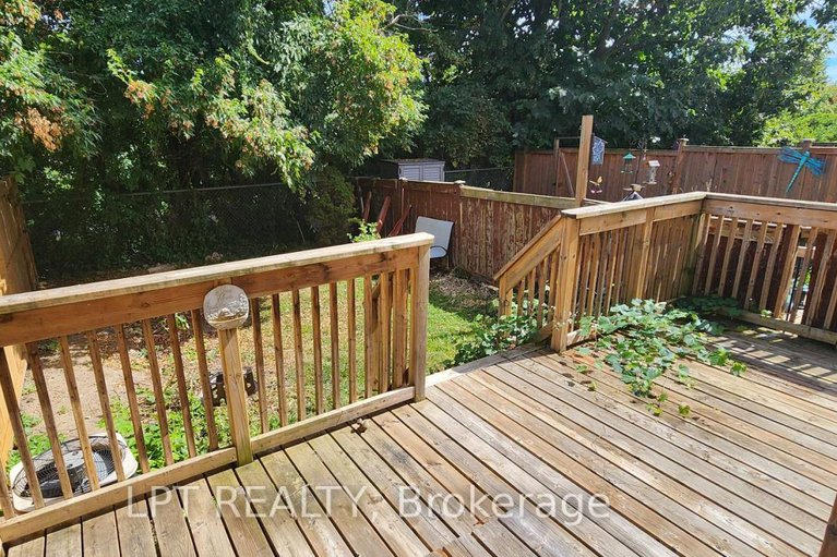 28763963/148-pickwick-drive/cedargrovefraserdale/ottawa/ontario/K2J3C8_20