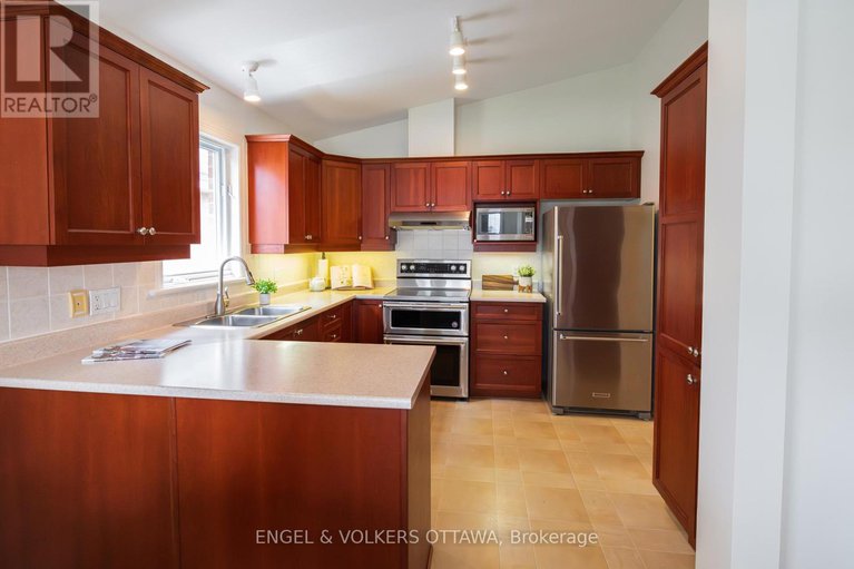 28273894/4293-green-gables-lane/riverside-southgloucester-glen/ottawa/ontario/K1V1S4_16