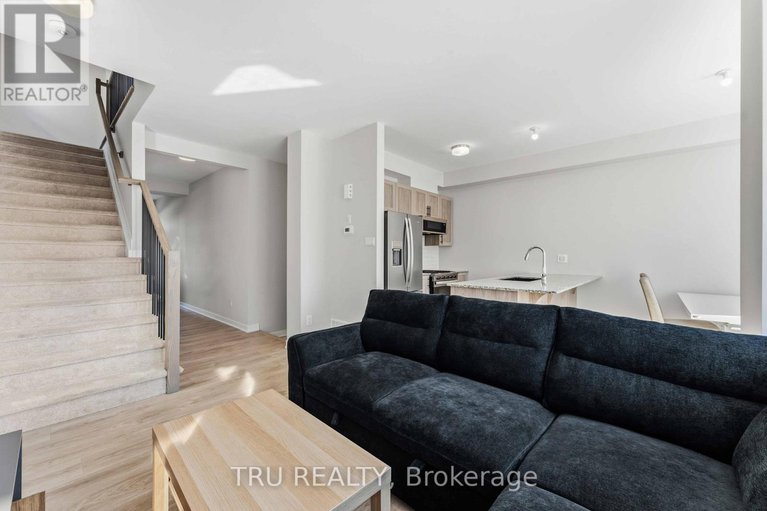 29381143/706-expansion-road/half-moon-bay/ottawa/ontario/K2J7G4_9