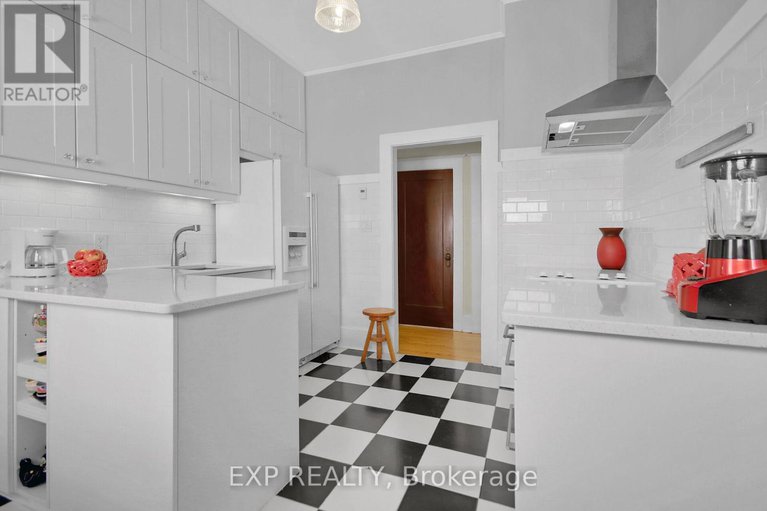 28234509/650-churchill-avenue-n/laurentianview/ottawa/ontario/K1Z5G1_27