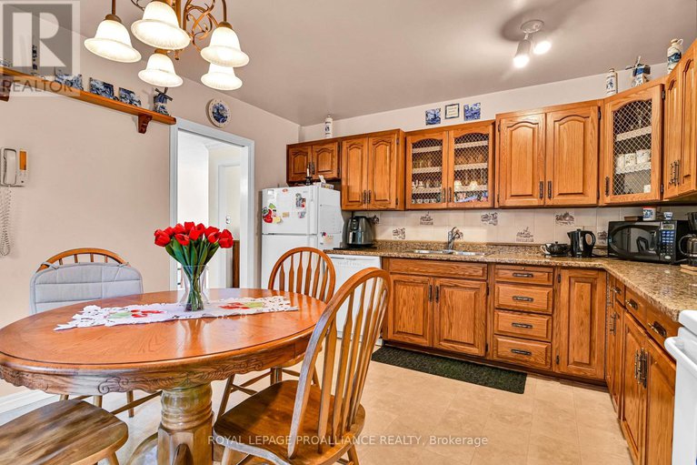 28790642/24-bernard-crescent/augusta-twp/augusta/ontario/K0E1P0_15
