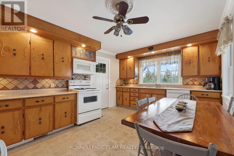 29295342/2377-ramsay-con-7b-avenue-s/mississippi-mills-ramsay-twp/mississippi-mills/ontario/K0A1A0_26