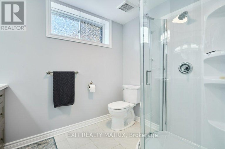 29484589/106-cobblestone-drive/village-of-russell/russell/ontario/K4R0B2_30