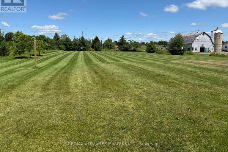 28562829/19249-county-2-road/south-glengarry-charlottenburgh-twp/south-glengarry/ontario/K0C2E0_6