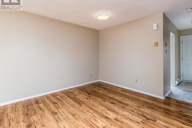 29268847/51-3115-olympic-way/blossom-parkleitrim/ottawa/ontario/K1T1Y7_10