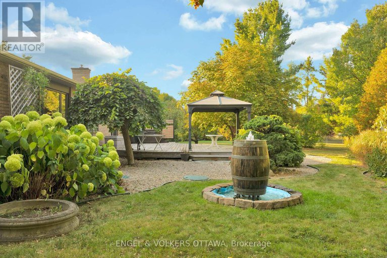 28887714/5233-mclean-crescent/manotick-long-island-nicholls-island/ottawa/ontario/K4M1G1_39