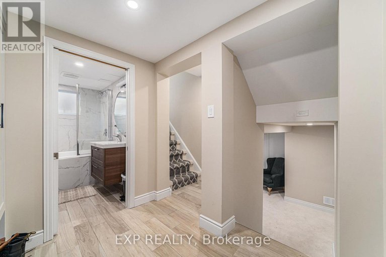 28995464/756-fairdale-avenue/elmvale-acres/ottawa/ontario/K1G1X7_27