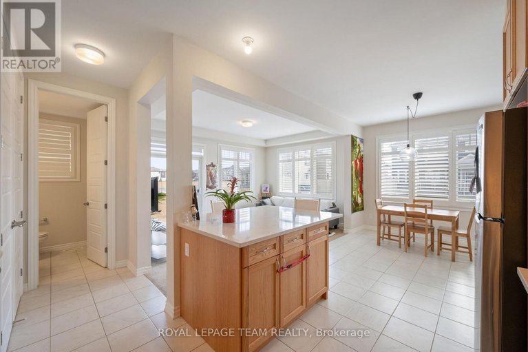 28565820/741-derreen-avenue/stittsville-north/ottawa/ontario/K2S2Y9_18