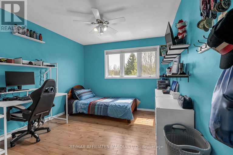 29189101/4239-county-rd-11-road/south-stormont-osnabruck-twp/south-stormont/ontario/K7R3L2_26