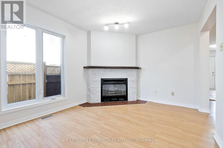 28413504/861-karsh-drive/hunt-club-park/ottawa/ontario/K1G4T9_7