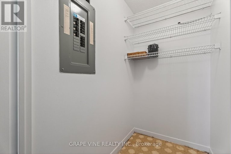 29544297/102-50-burnside-avenue/mechanicsville/ottawa/ontario/K1Y2M2_32