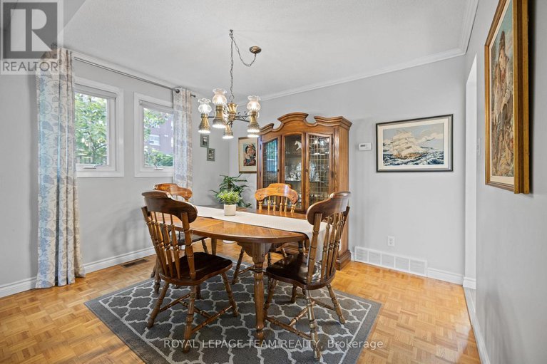 28900932/2486-regina-street/lincoln-heights/ottawa/ontario/K2B6X5_12