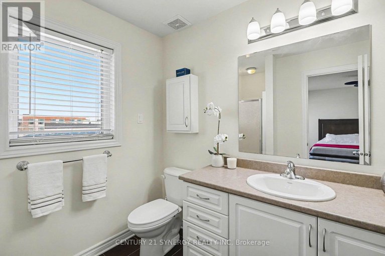 29646953/114-silvermoon-crescent/avalon-east/ottawa/ontario/K4A0P9_22