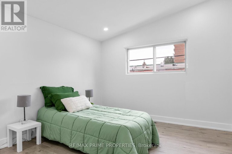 28675419/1035-connery-avenue/elmvale-acresurbandale/ottawa/ontario/K1G2N9_16