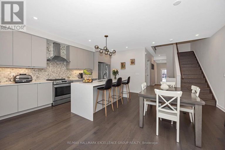 29639073/677-honeydew-street/riverside-southgloucester-glen/ottawa/ontario/K1X0K5_3