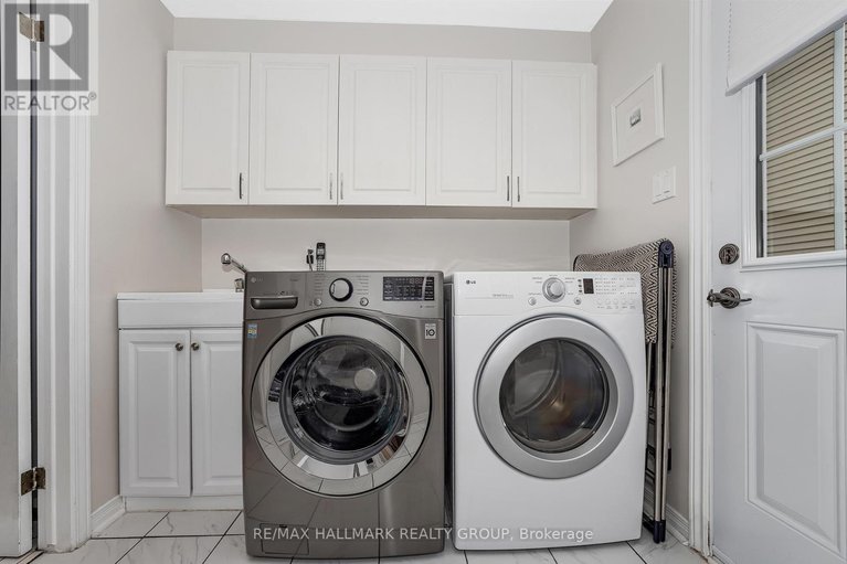 29624952/1850-thornecrest-street/chapel-hill/ottawa/ontario/K1C6K8_21