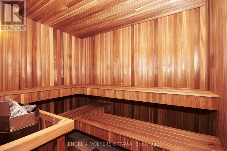 29181364/1507-195-besserer-street/sandy-hill/ottawa/ontario/K1N0B6_19