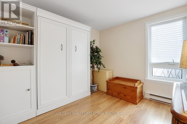 28915900/303-939-north-river-road/overbrook/ottawa/ontario/K1K3V2_25