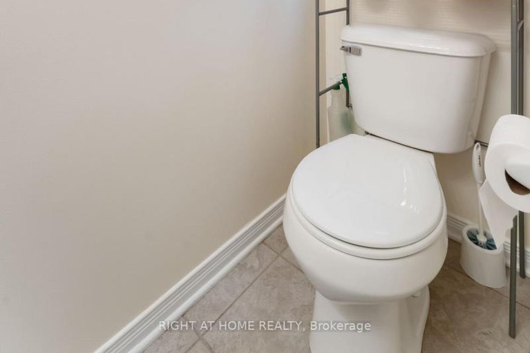 29229073/67-strathaven-private/cyrville/ottawa/ontario/K1J1K7_13