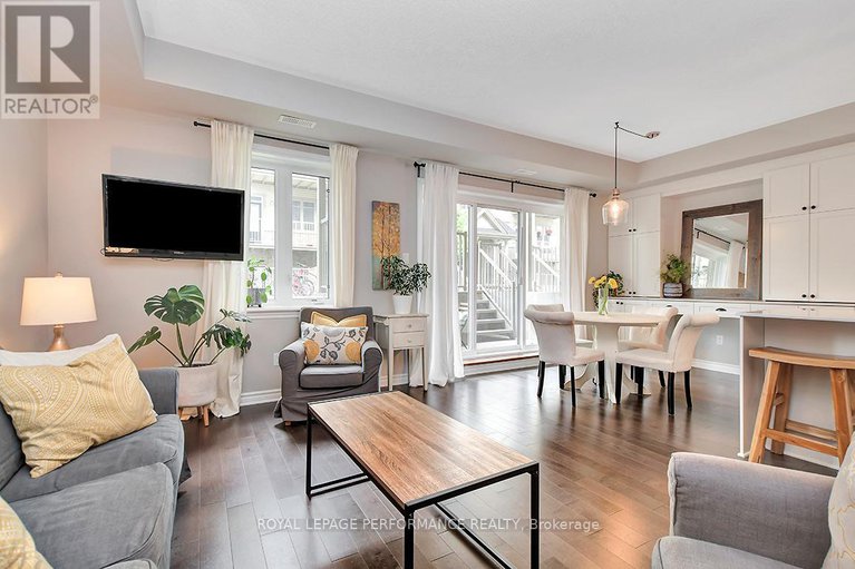 28641852/2-66a-tipperary-private/longfields/ottawa/ontario/K2J2T3_10