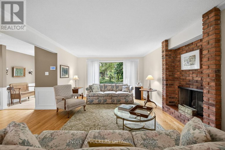 28865549/29-milne-crescent/beaverbrook/ottawa/ontario/K2K1H7_13