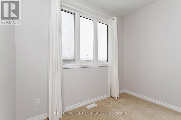 29355187/703-derreen-avenue/stittsville-north/ottawa/ontario/K2S2Z2_25