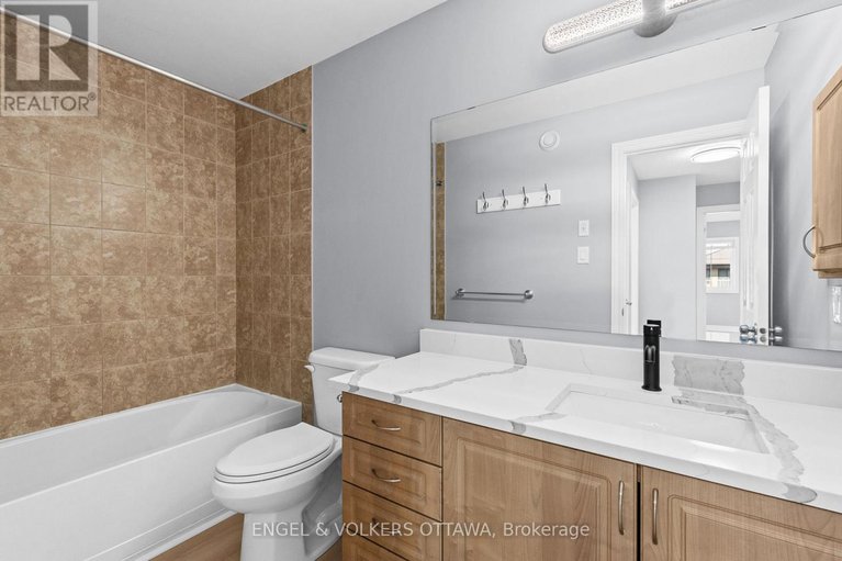 29165857/42-261-titanium-private/convent-glen-north/ottawa/ontario/K1C0A5_23