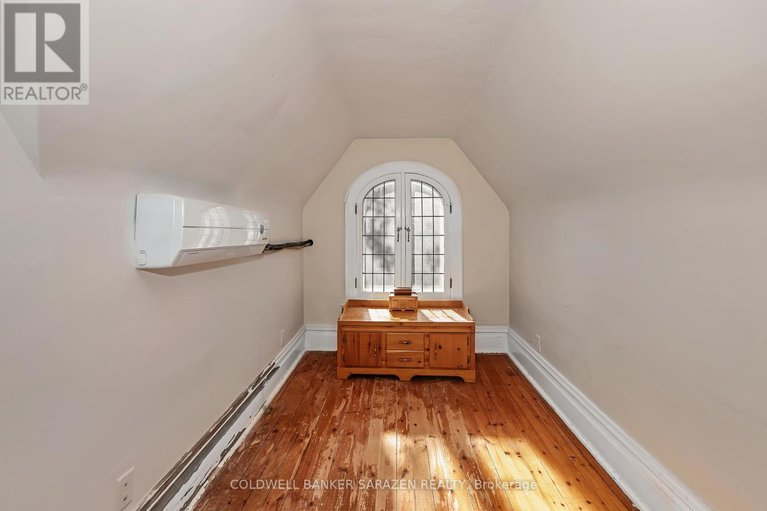 29362996/211-b-melrose-avenue/civic-hospital/ottawa/ontario/K1Y1V3_29