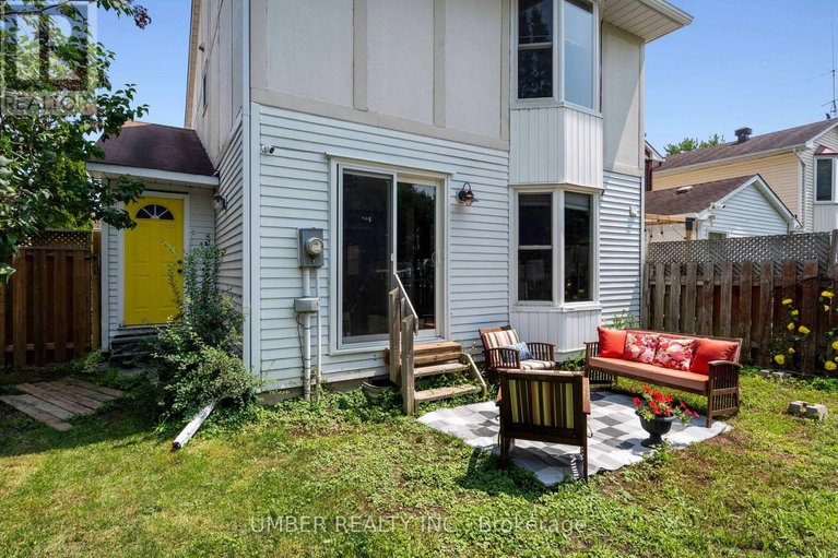28623557/1130-st-emmanuel-terrace/convent-glen-north/ottawa/ontario/K1C2J7_42