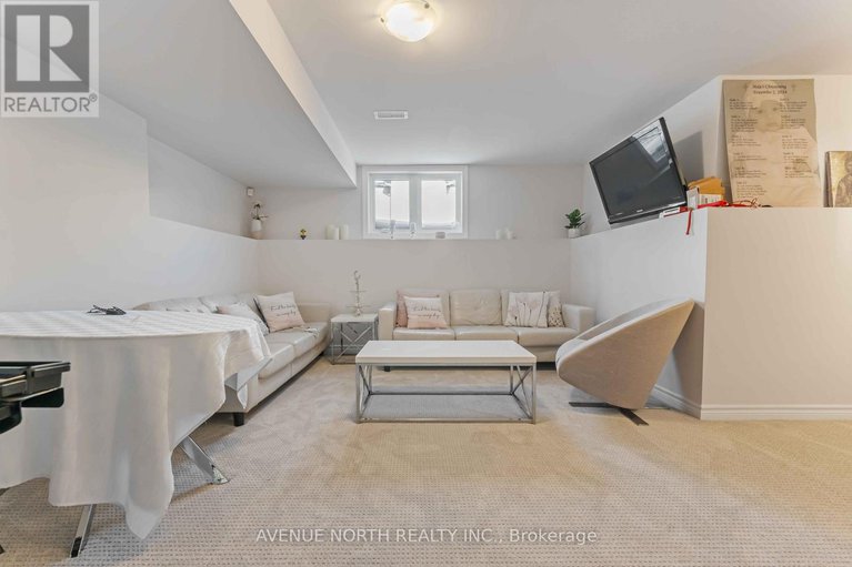 29411567/320-grackle-street/blossom-parkkemp-parkfindlay-creek/ottawa/ontario/K1X0G6_35