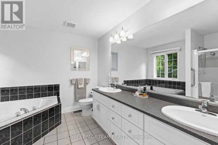 28816789/6825-sunset-boulevard/greely/ottawa/ontario/K4P1M6_22